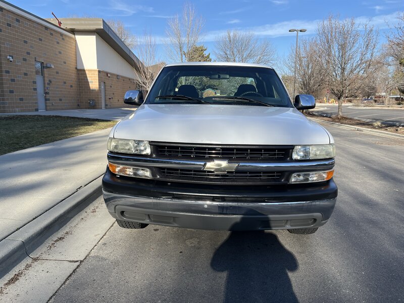 chevrolet silverado 1500 2002 2GCEC19T421110928 image chevrolet silverado 1500 2002 2GCEC19T421110928 image
